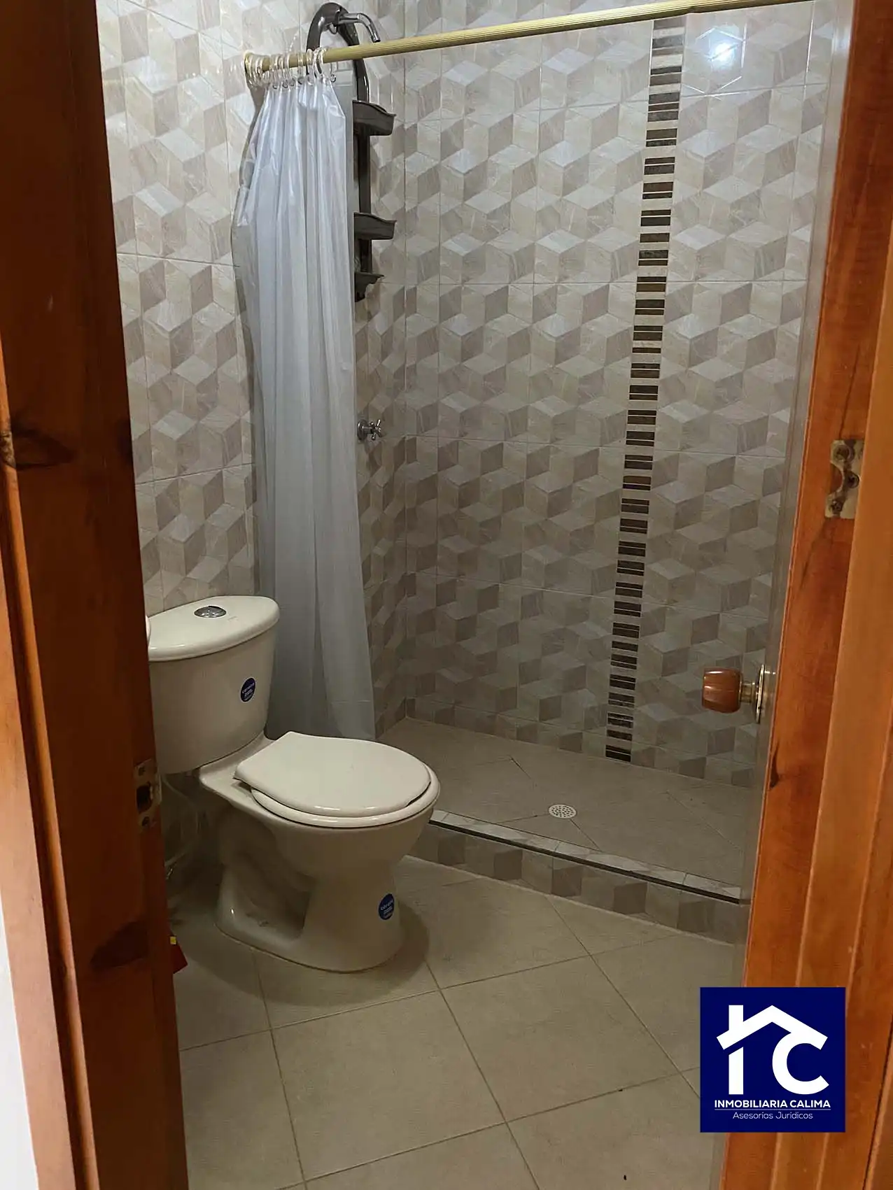 Casa de 3 pisos Barrio Luisa Fernanda